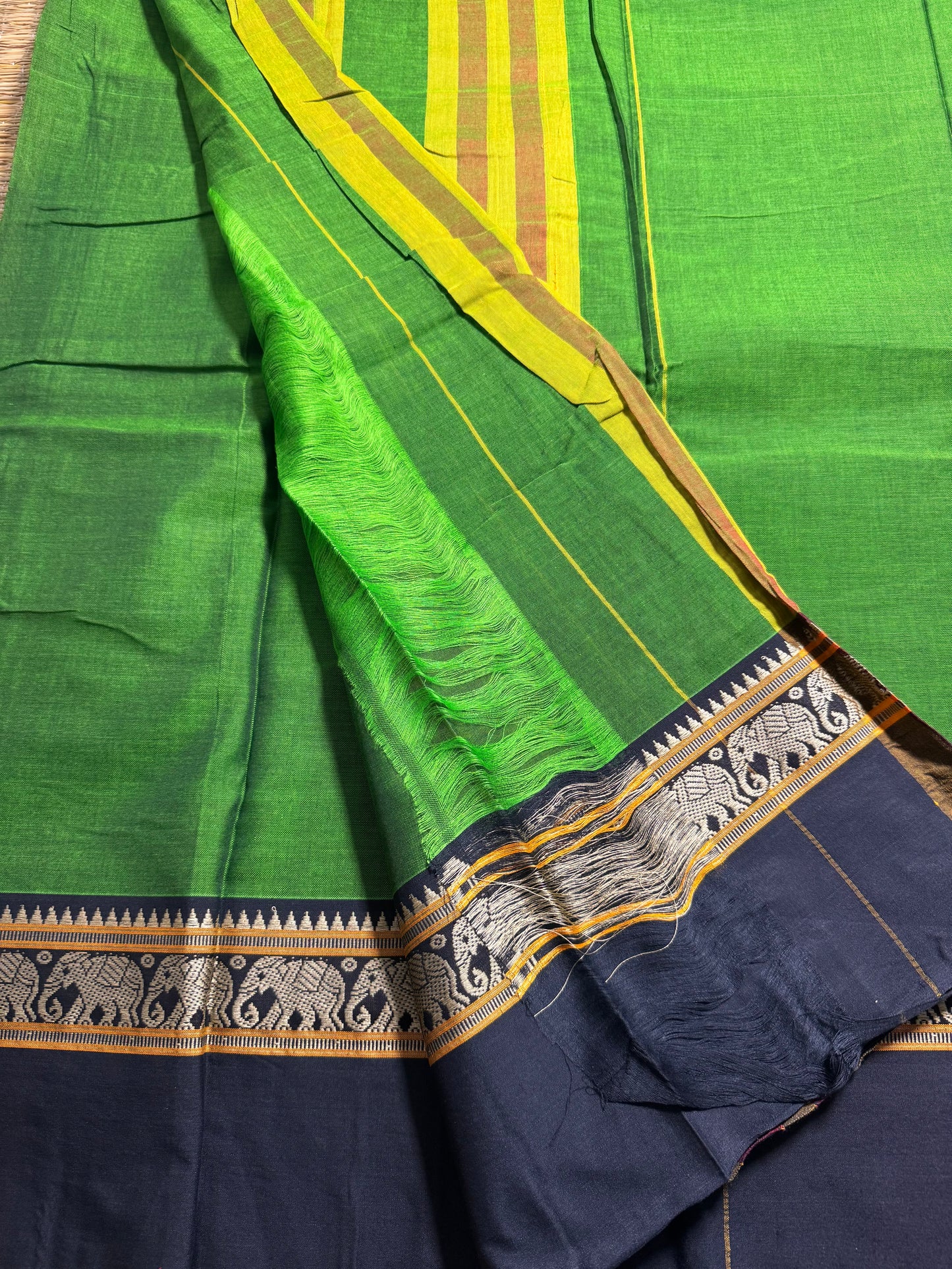 Parrot Green Narayanpet Pure Cotton Saree