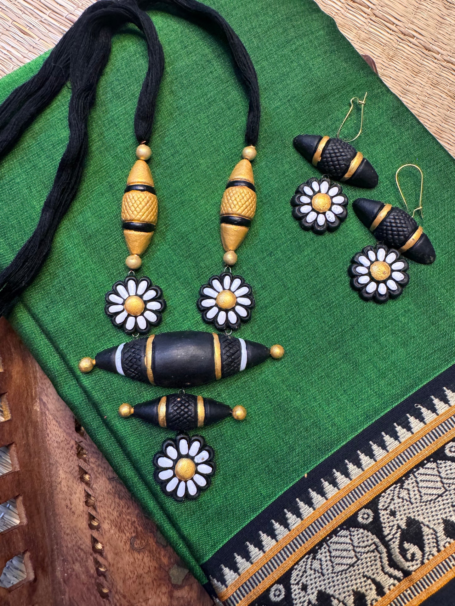 Terracotta Jewellery Set (2609)