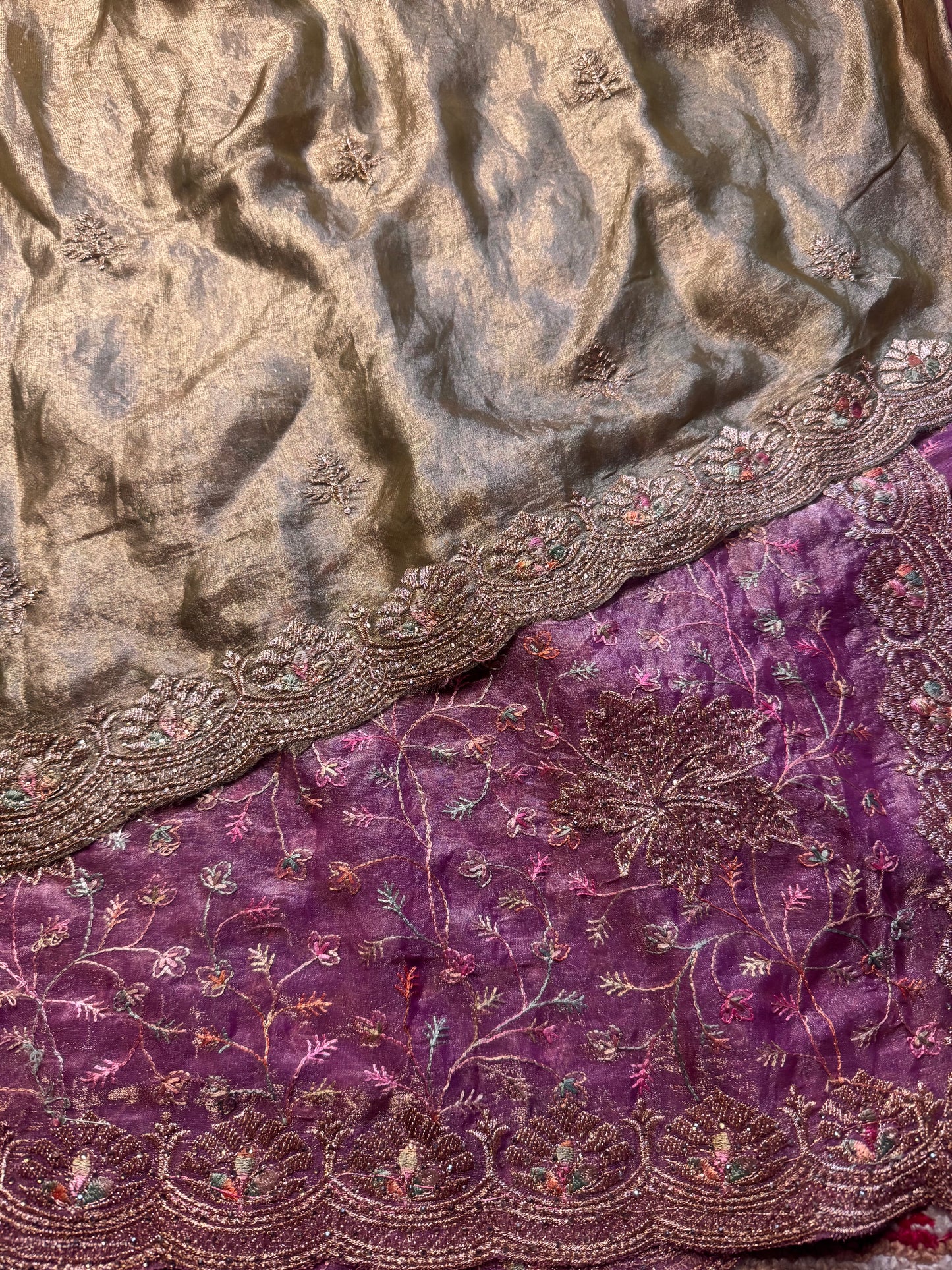 Mauve Pink Embroidered Tissue Saree with Contrast Green