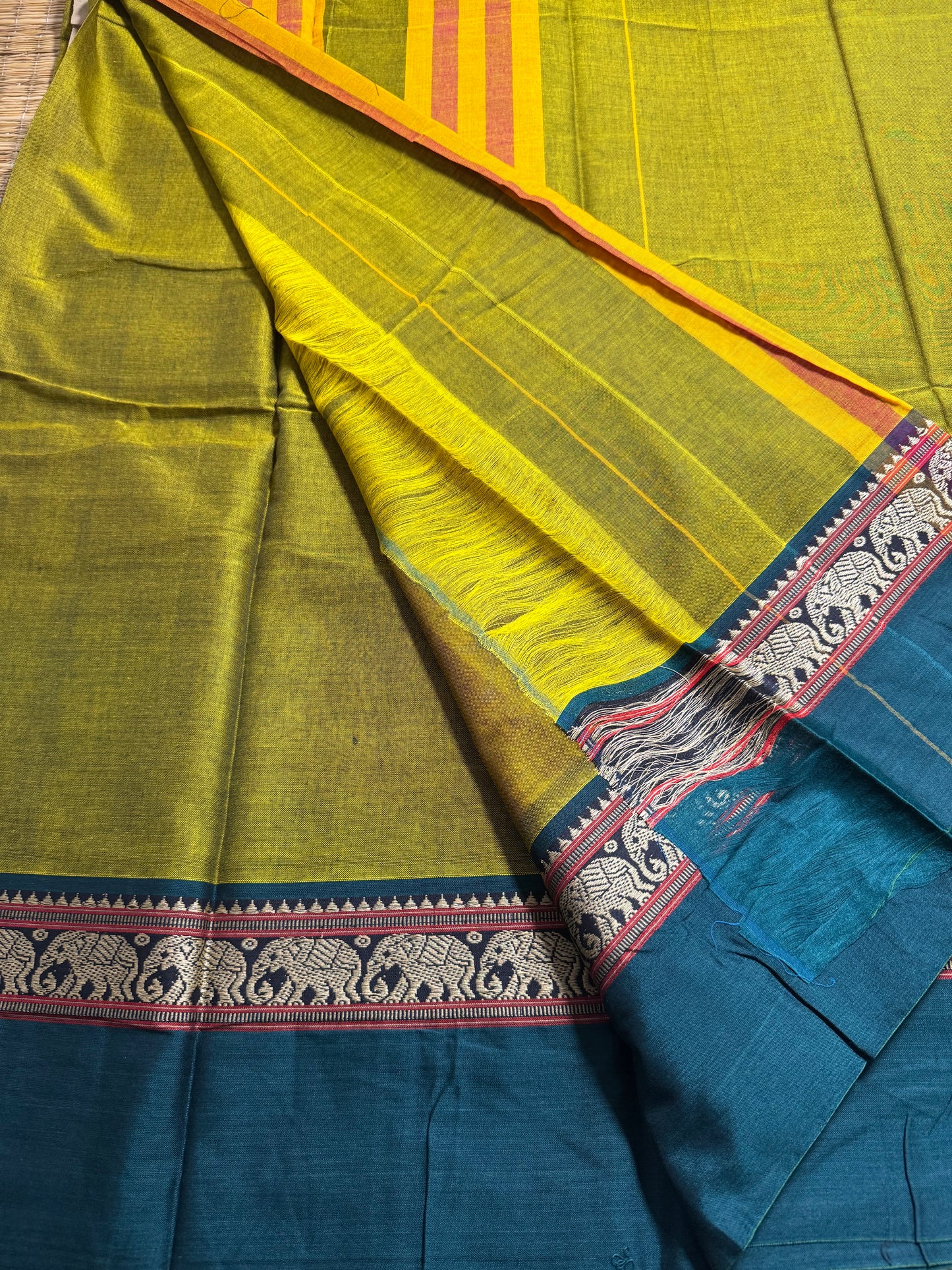 Mehandi Green Narayanpet Pure Cotton Saree