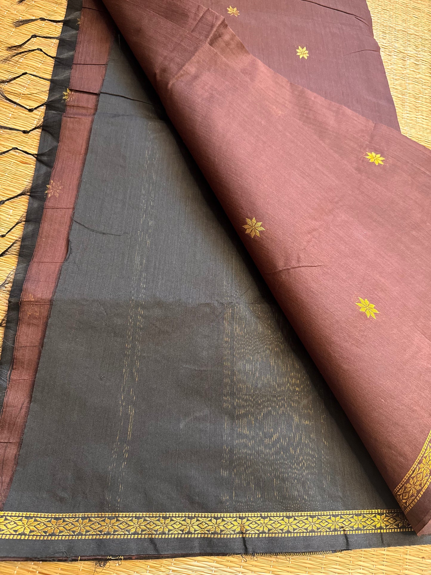 Brown-Black Maheshwari Cotton Saree