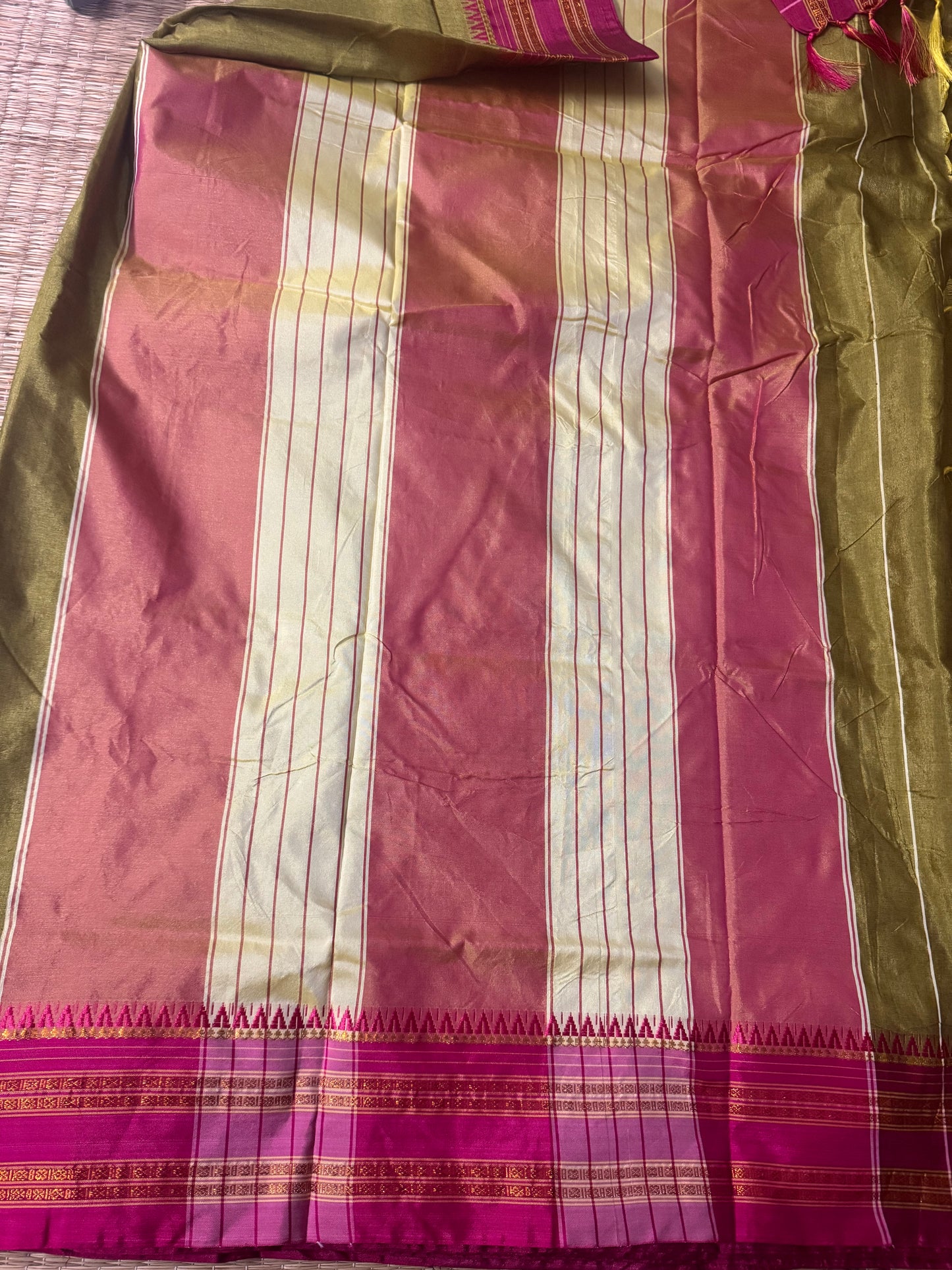 Parrot Green Viscose ilkal Cotton Saree
