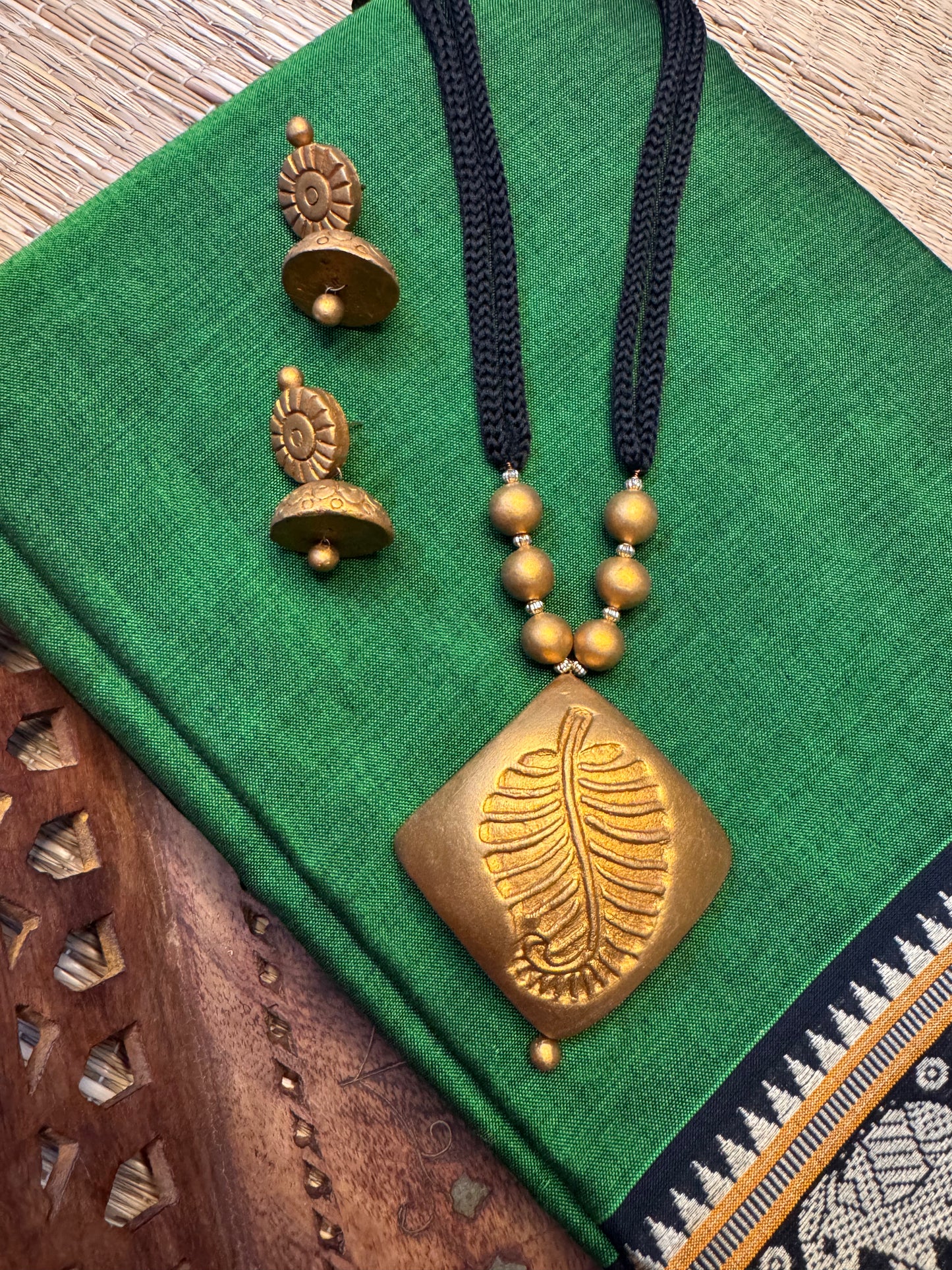 Terracotta Jewellery Set (2608)