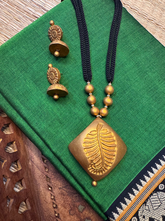 Terracotta Jewellery Set (2608)