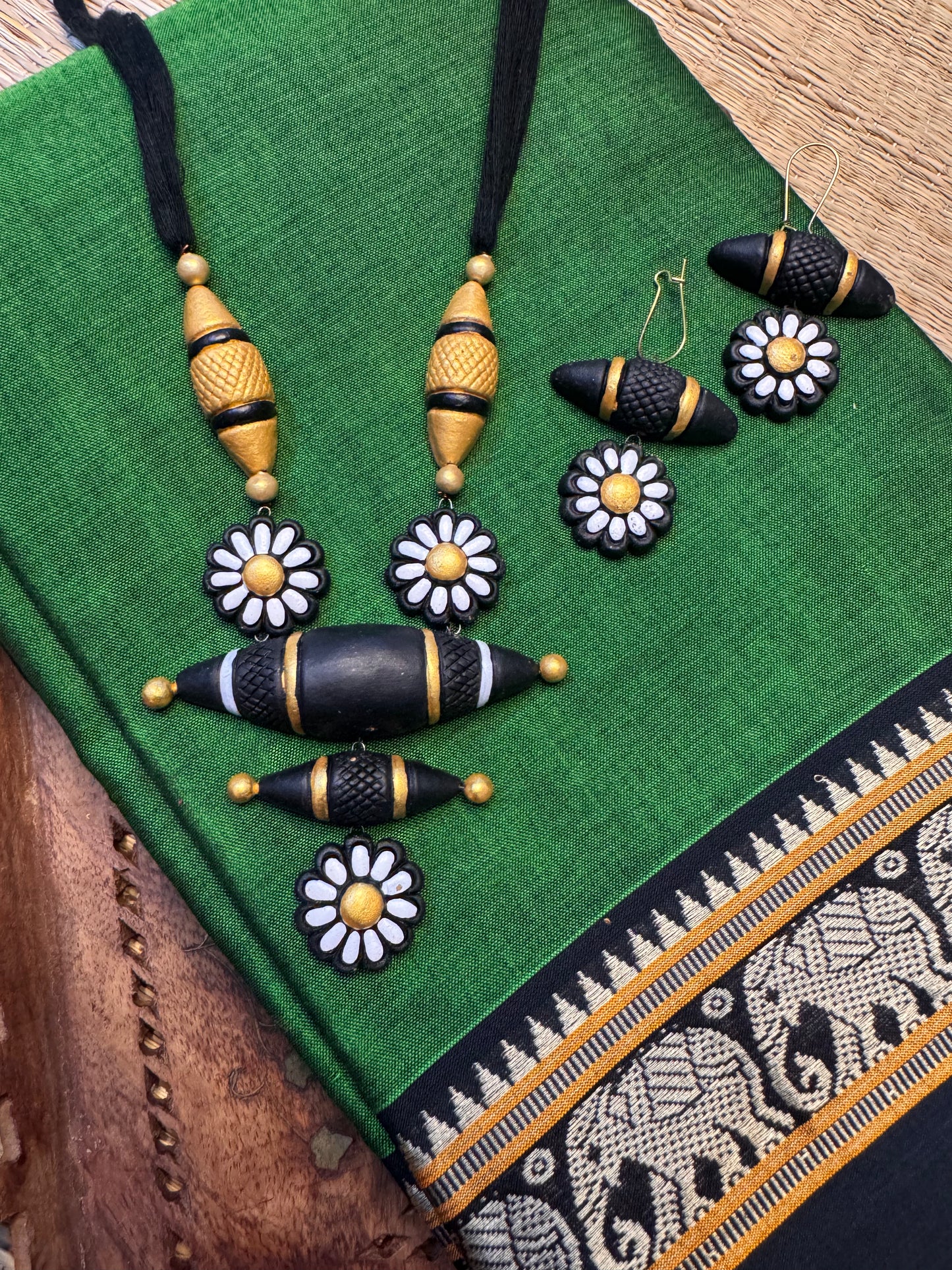 Terracotta Jewellery Set (2609)