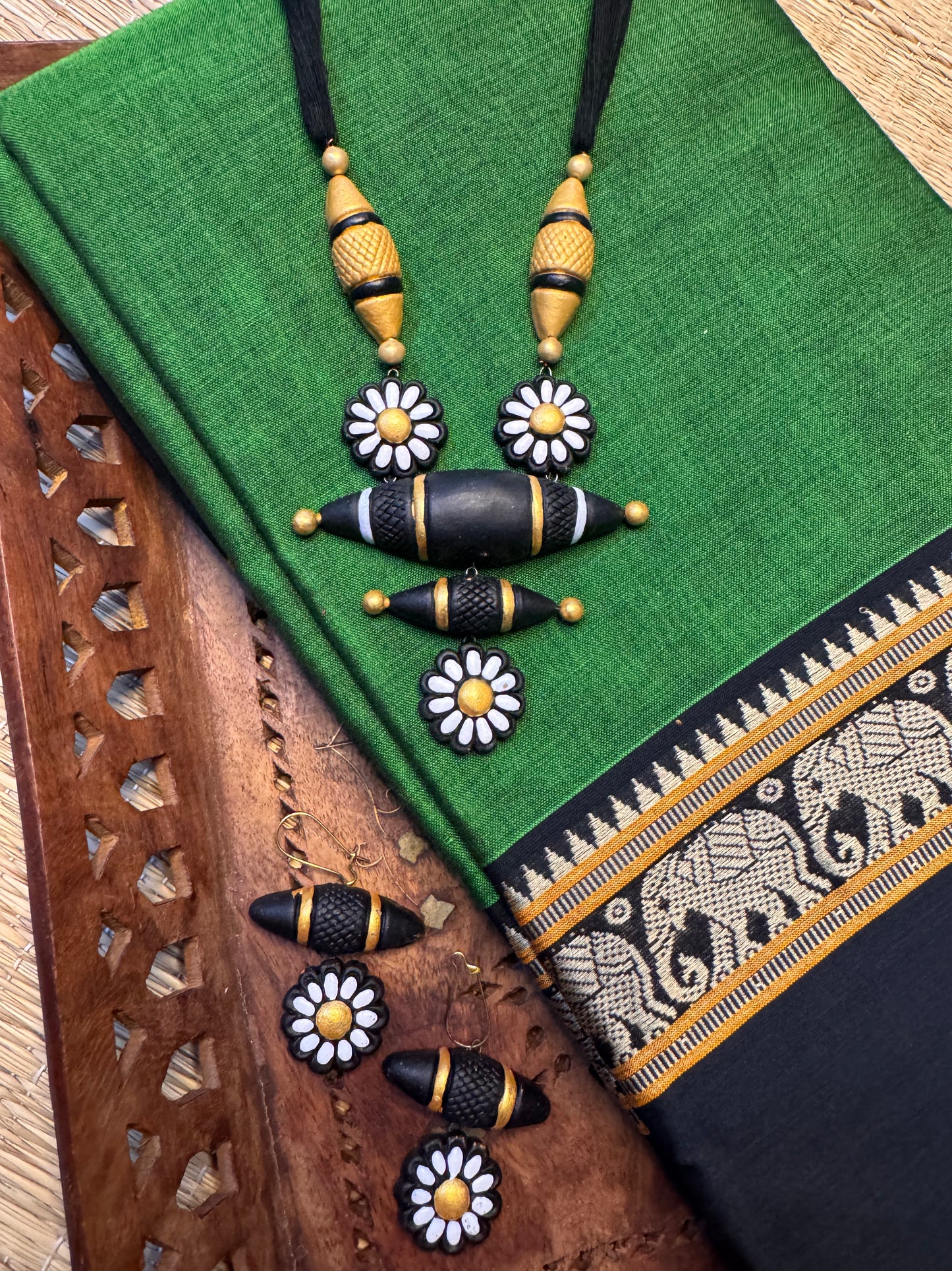 Terracotta Jewellery Set (2609)