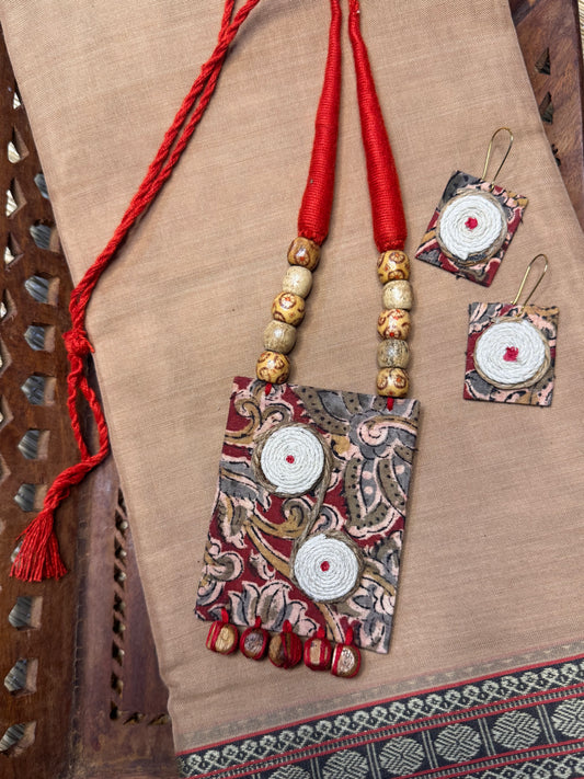 Hand painted Thread Jewellery (T2602)