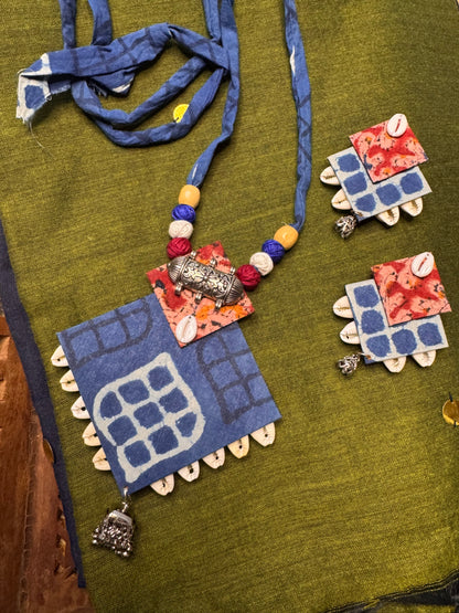 Hand Painted Thread Jewellery (T2612)