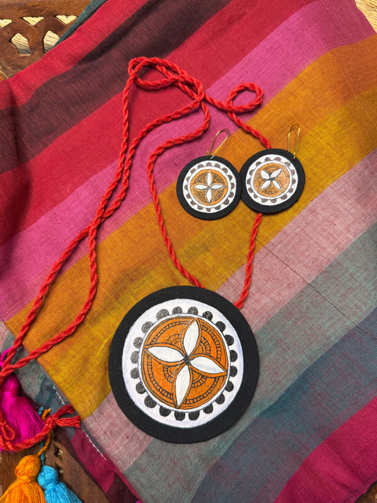 Hand Painted Thread Jewellery (T2629)