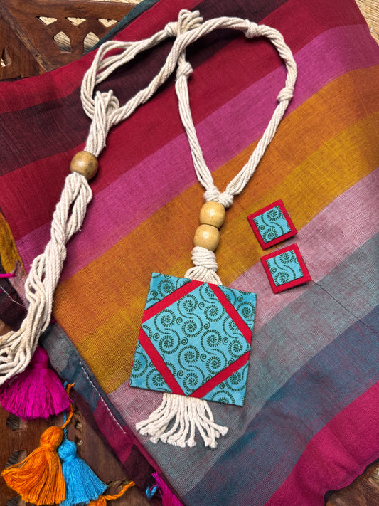 Hand Painted Thread Jewellery (T2633)