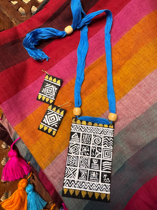 Hand Painted Thread Jewellery (T2634)
