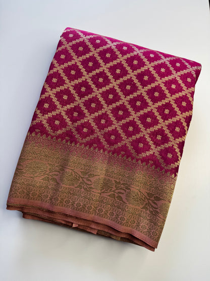 Pink Jaal Khaddi Georgette Saree