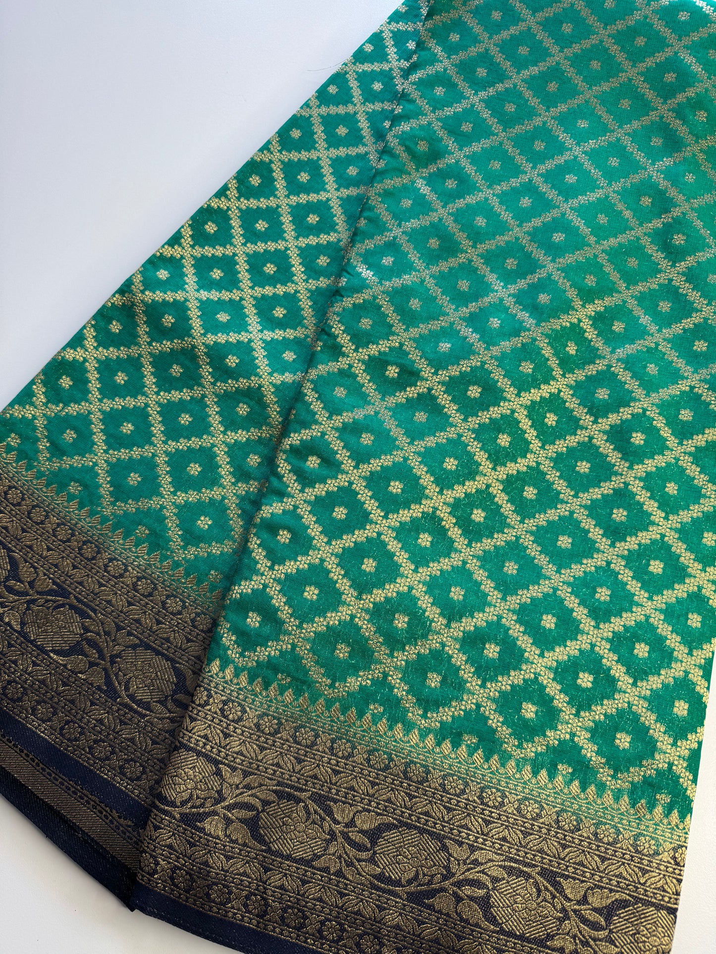 Green Jaal Khaddi Georgette Saree