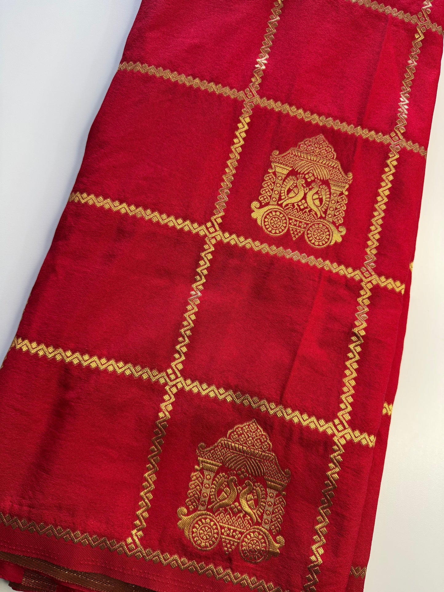 Red Chariot Semi Crepe